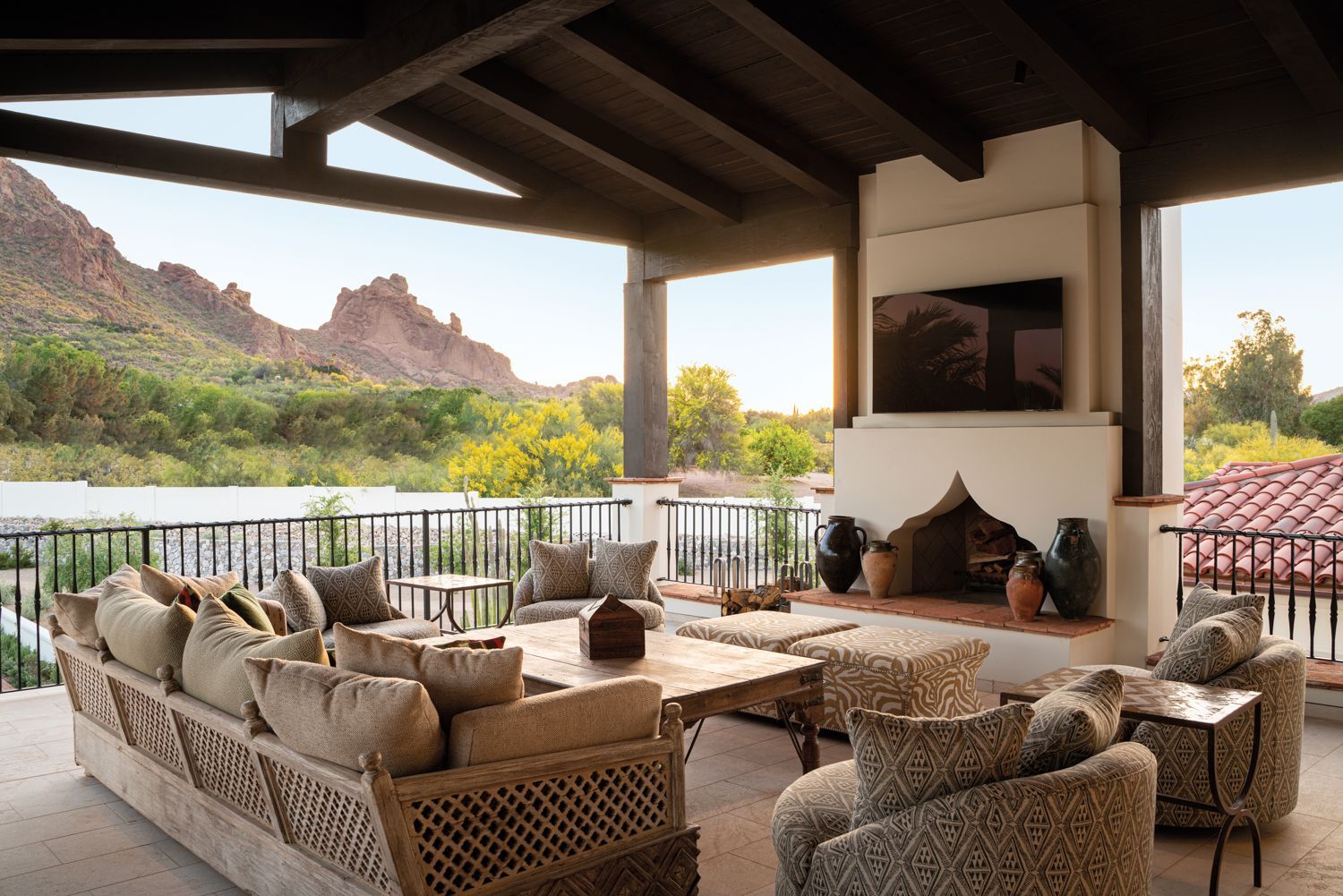 The Arizona Problem: Outdoor Spaces Without Protection