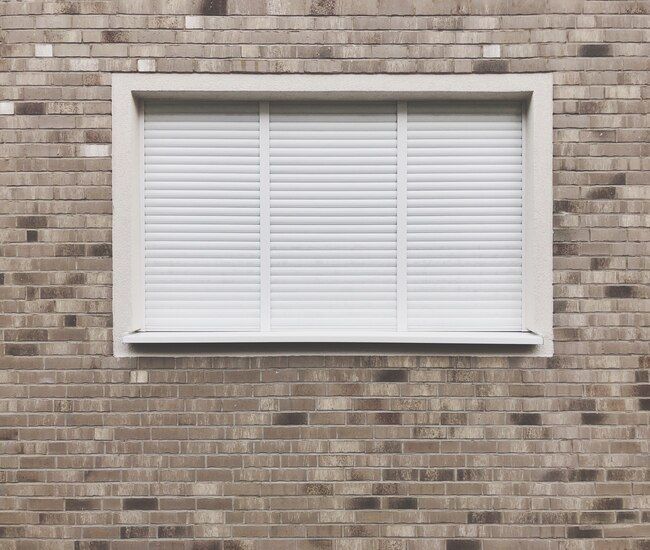 What Makes a Blind Dust-Resistant and Low Maintenance?