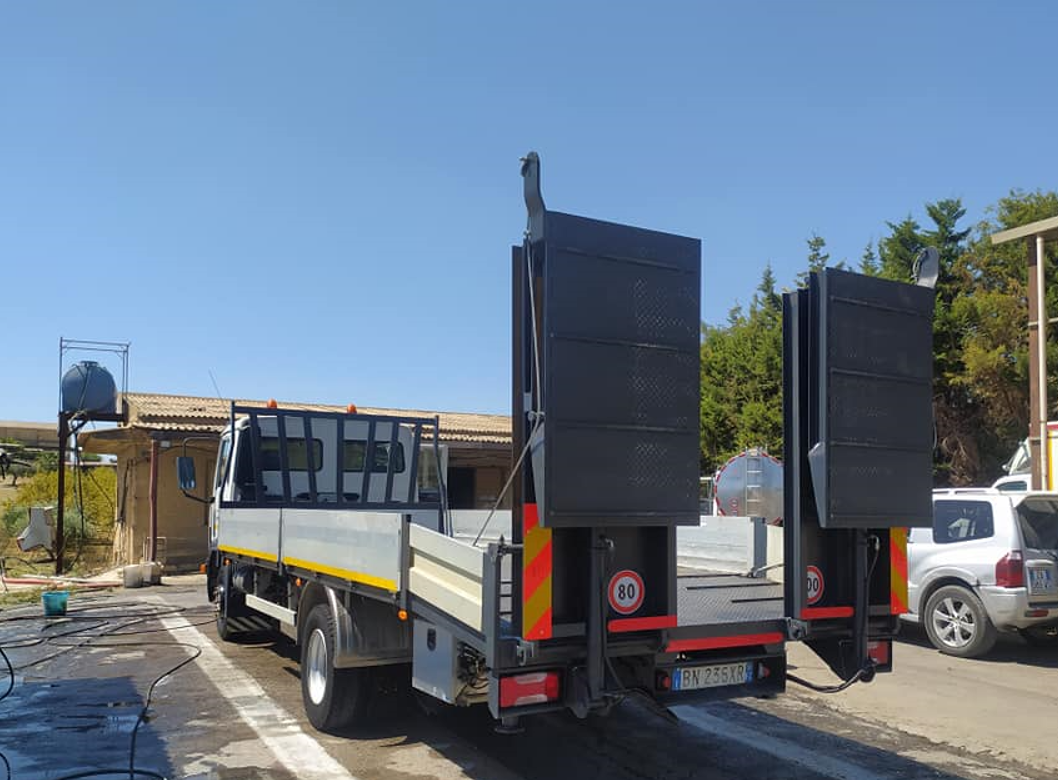 ALLESTIMENTI VEICOLI INDUSTRIALI ESPOSTO