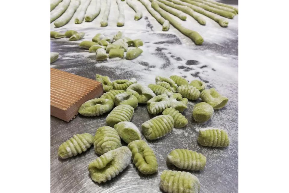 realizzazione di cavatelli abruzzesi