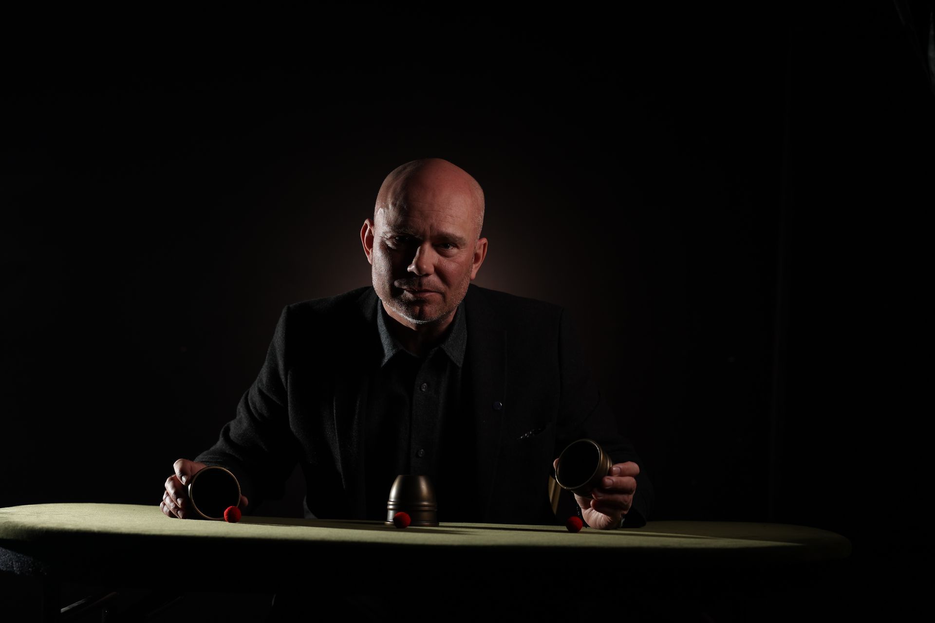 Magician for hire in Brighton and Hove