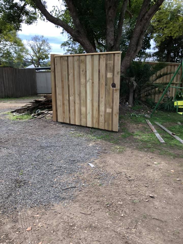 Gates in Taree D & B Fencing