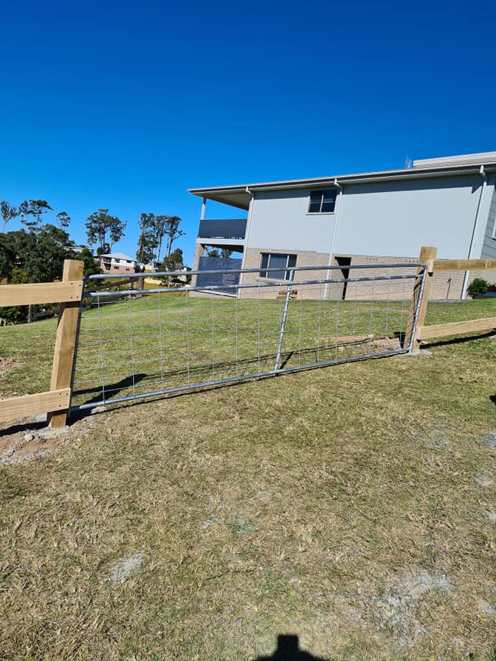 Gates in Taree D & B Fencing