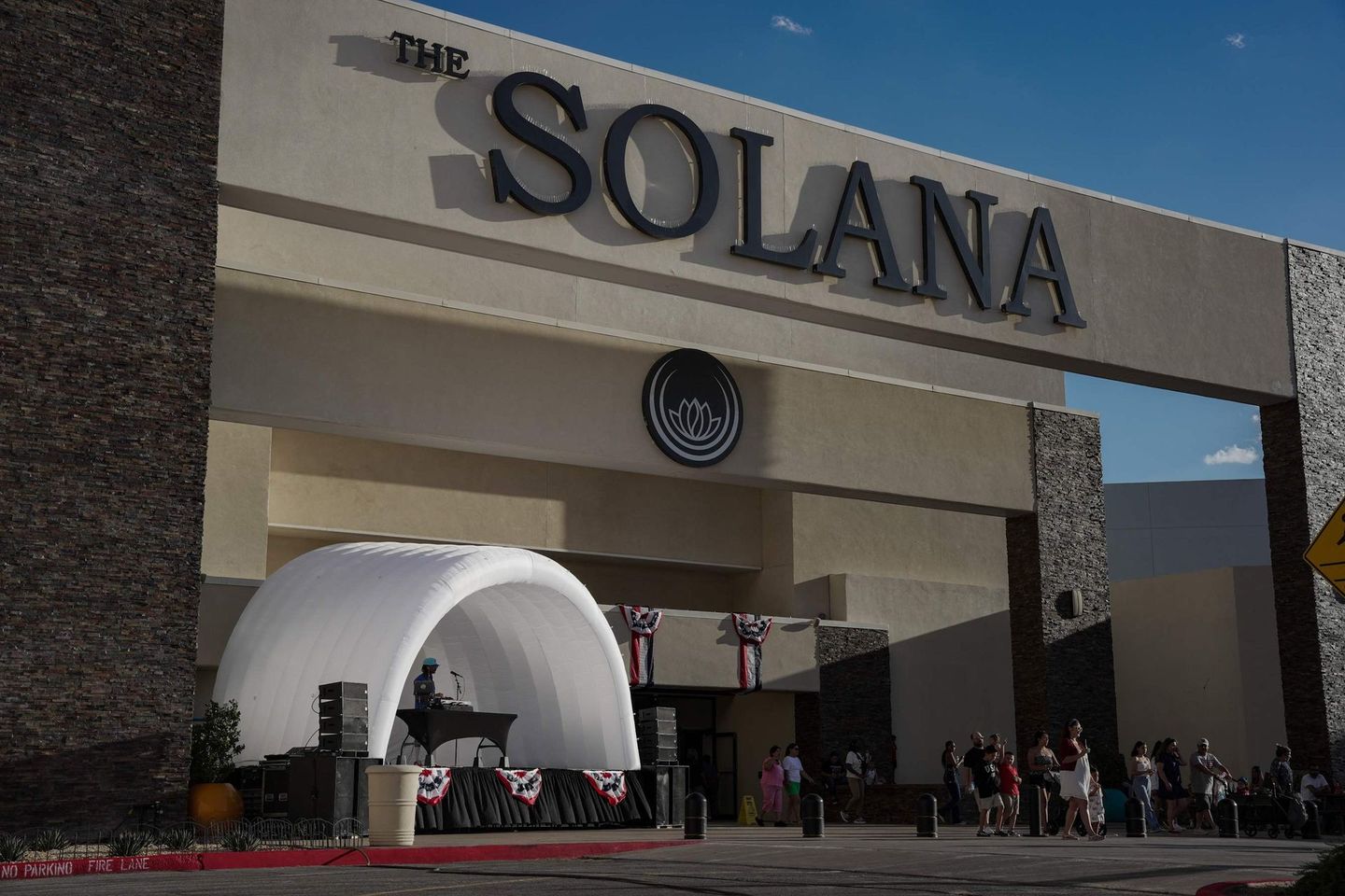 the shoppes at solana entrance