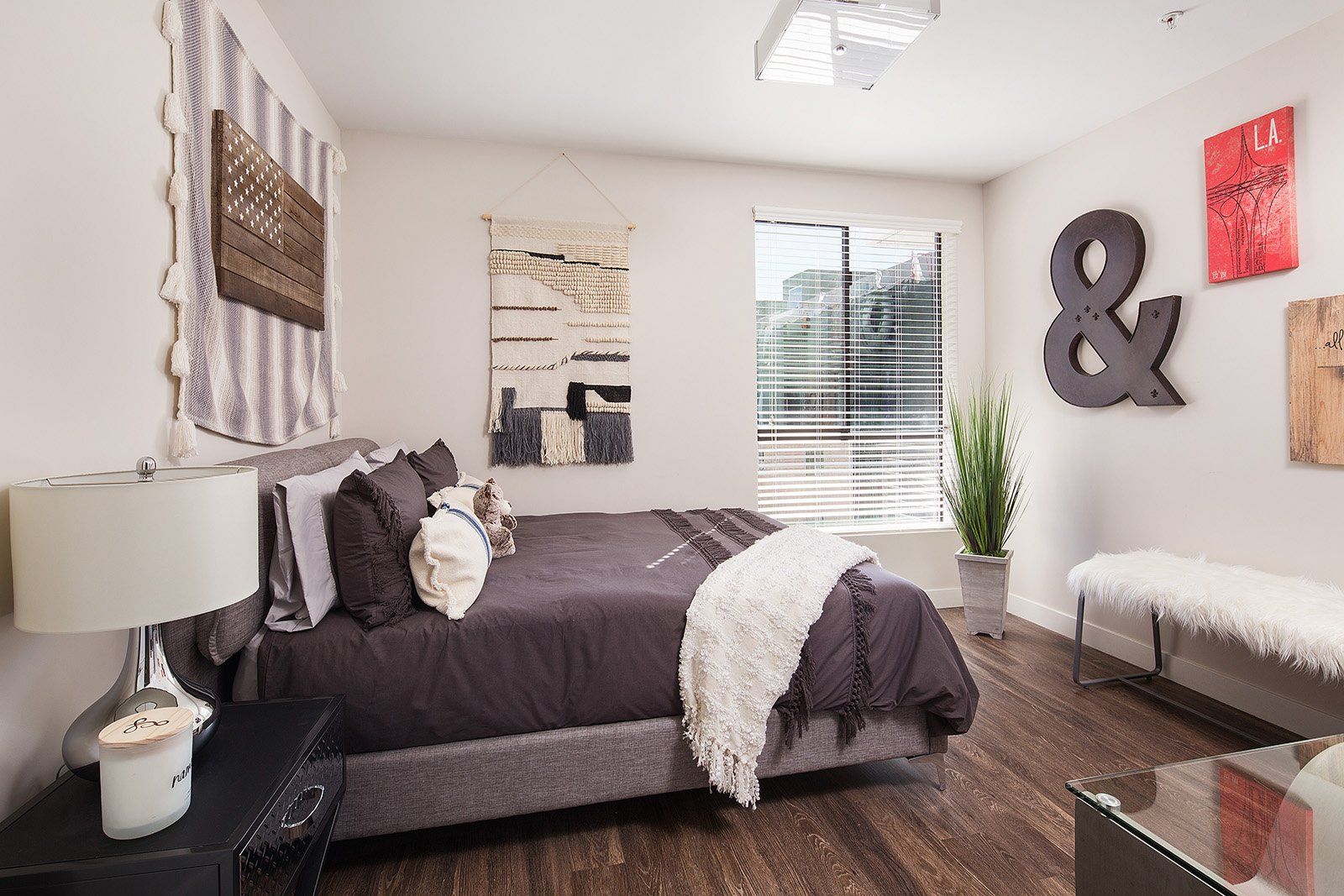 NoHo 5500 Photo Gallery