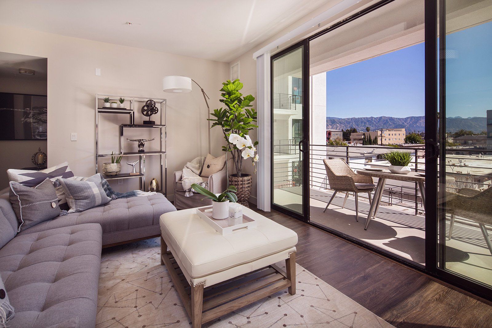 NoHo 5500 Photo Gallery