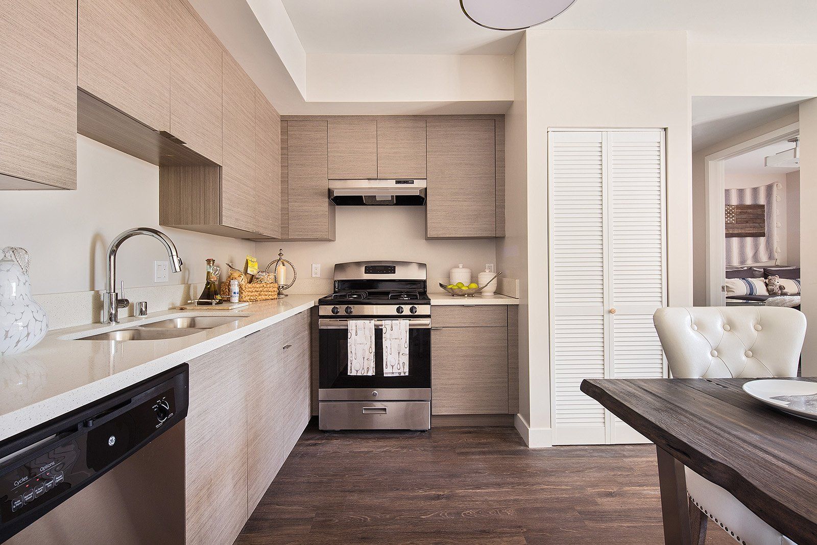 NoHo 5500 Photo Gallery