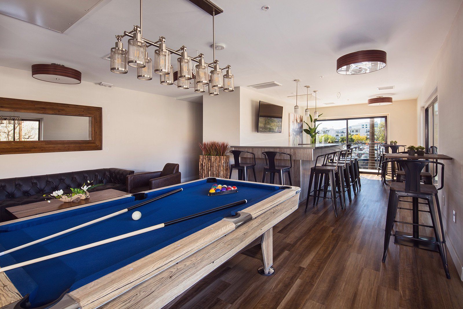 NoHo 5500 Photo Gallery