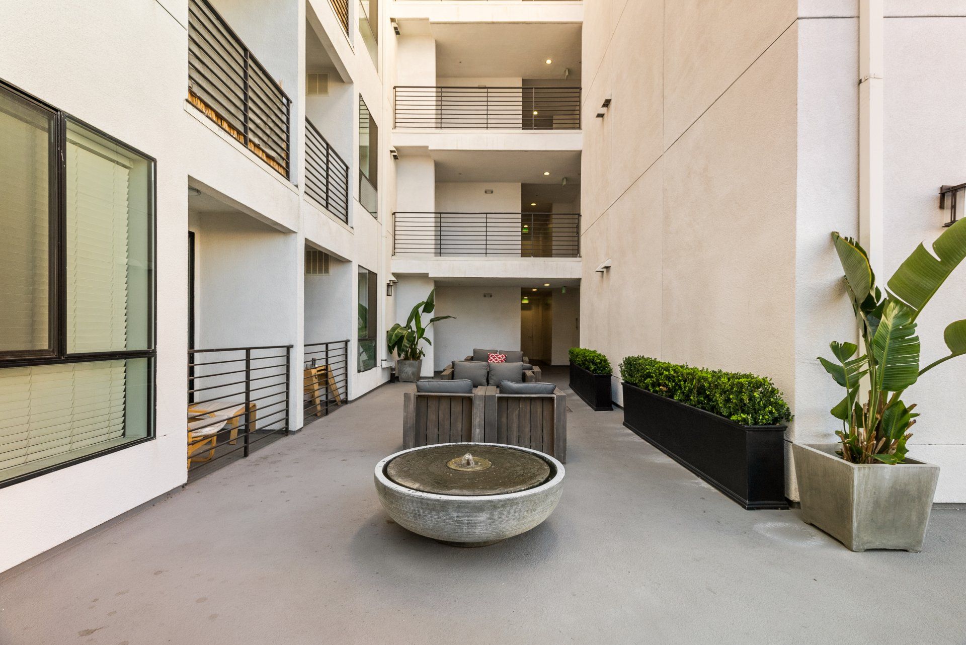 NoHo 5500 Photo Gallery