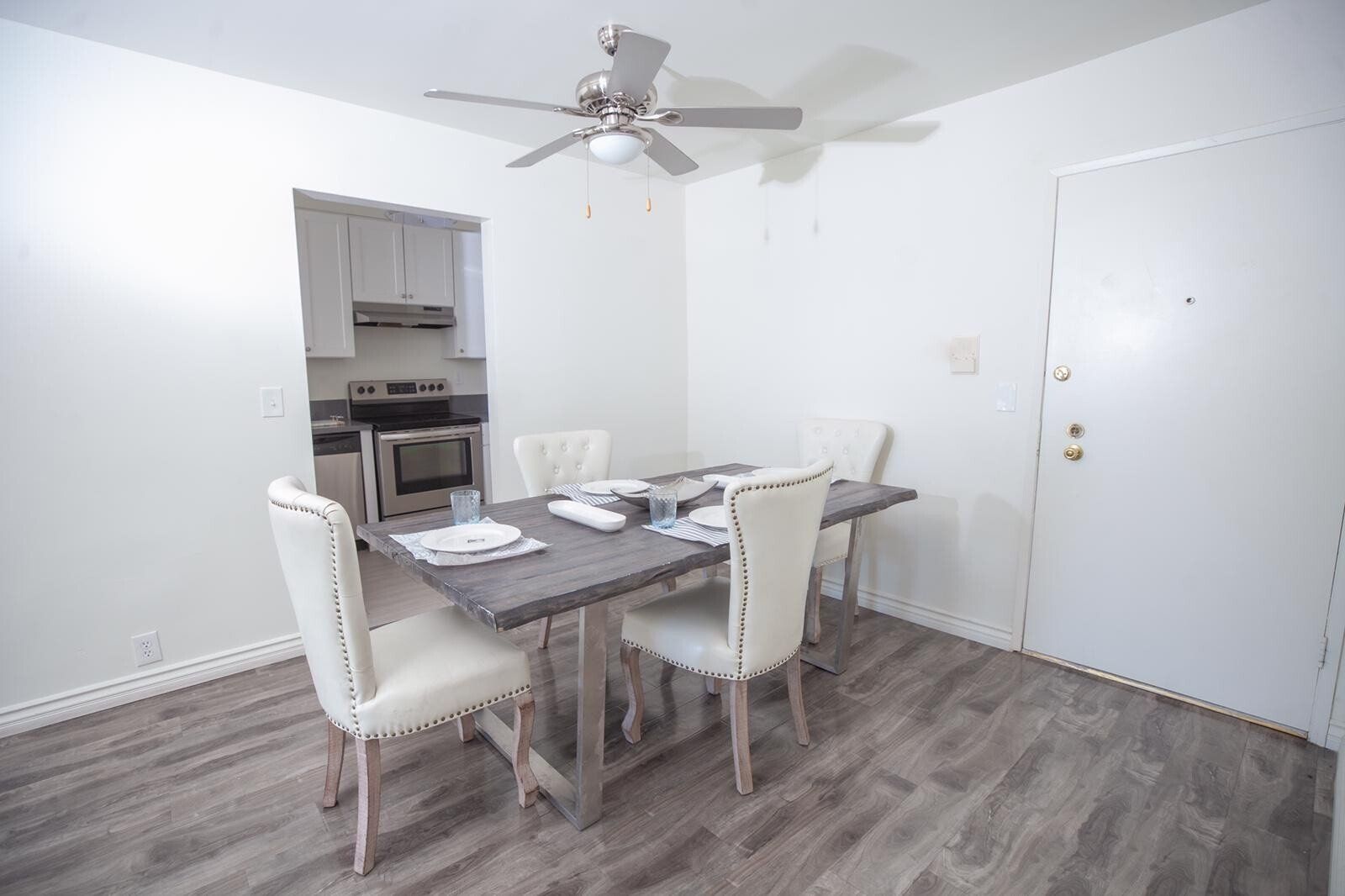Premier Apartments Photo Gallery
