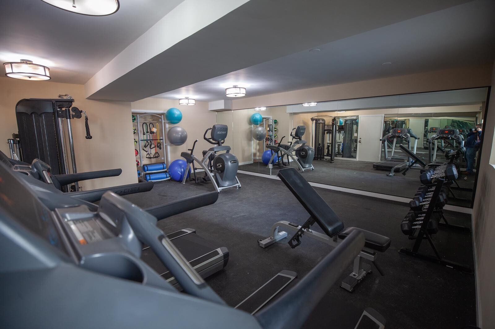 Premier Apartments Photo Gallery