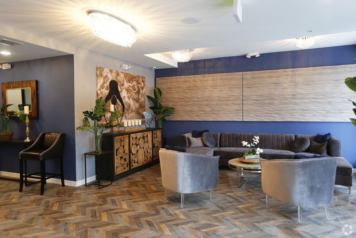 The Ivy Photo Gallery