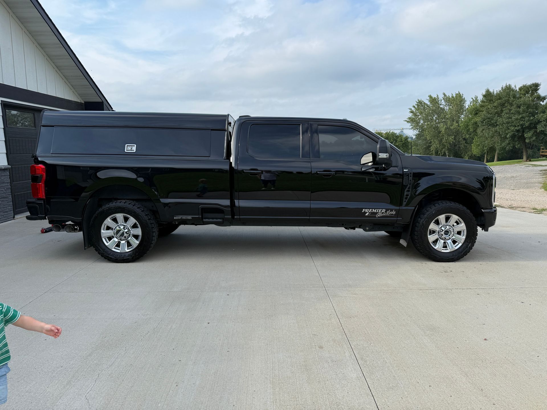 Windshield replacement in Columbus, NE