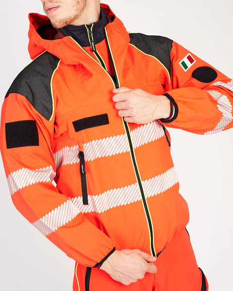 Divise e abbigliamento