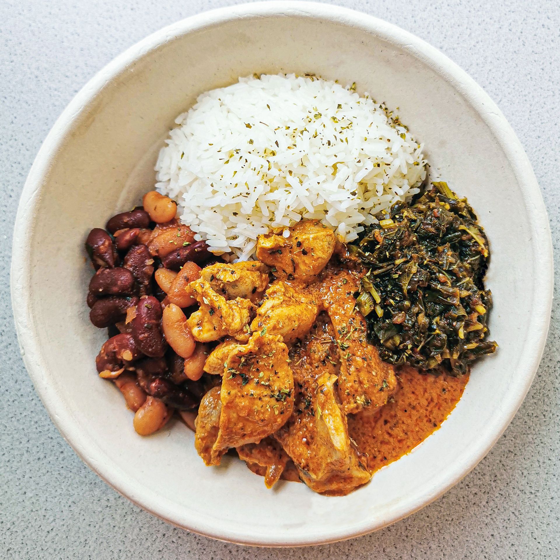 Soso na Mwamba, Poulet an Erdnusssauce, kongolesisch, Bomozika, Din Afroschmaus, Madesu, Bohnen, Ngombé, Bitéku-Téku, Amaranthblätter, Amaranth leaves , congolese food, afrikanisch essen, african food