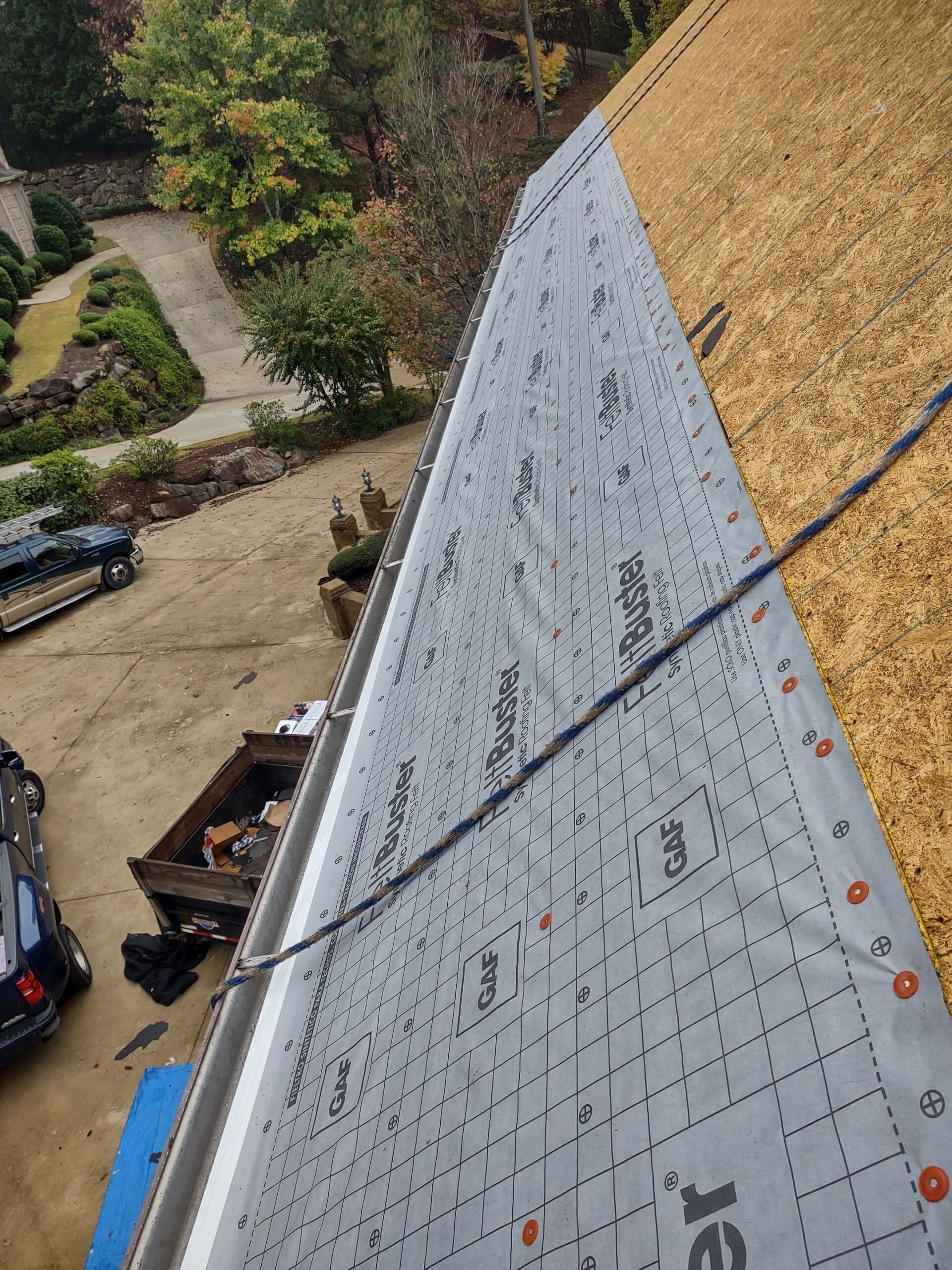 Roof Installing — Pelham, AL — Supreme Roofing & Renovations