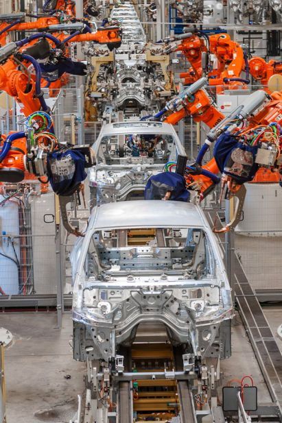 industria automotriz y metalmecánica