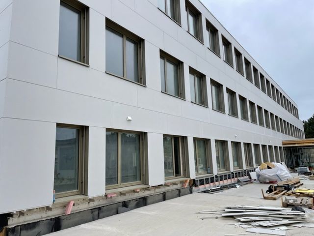 Montagearbeiten: Gymnasium Gänserndorf