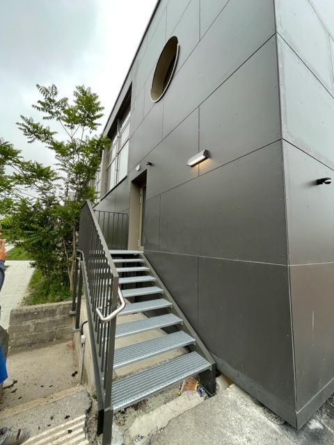 Montagearbeiten: Gymnasium Gänserndorf