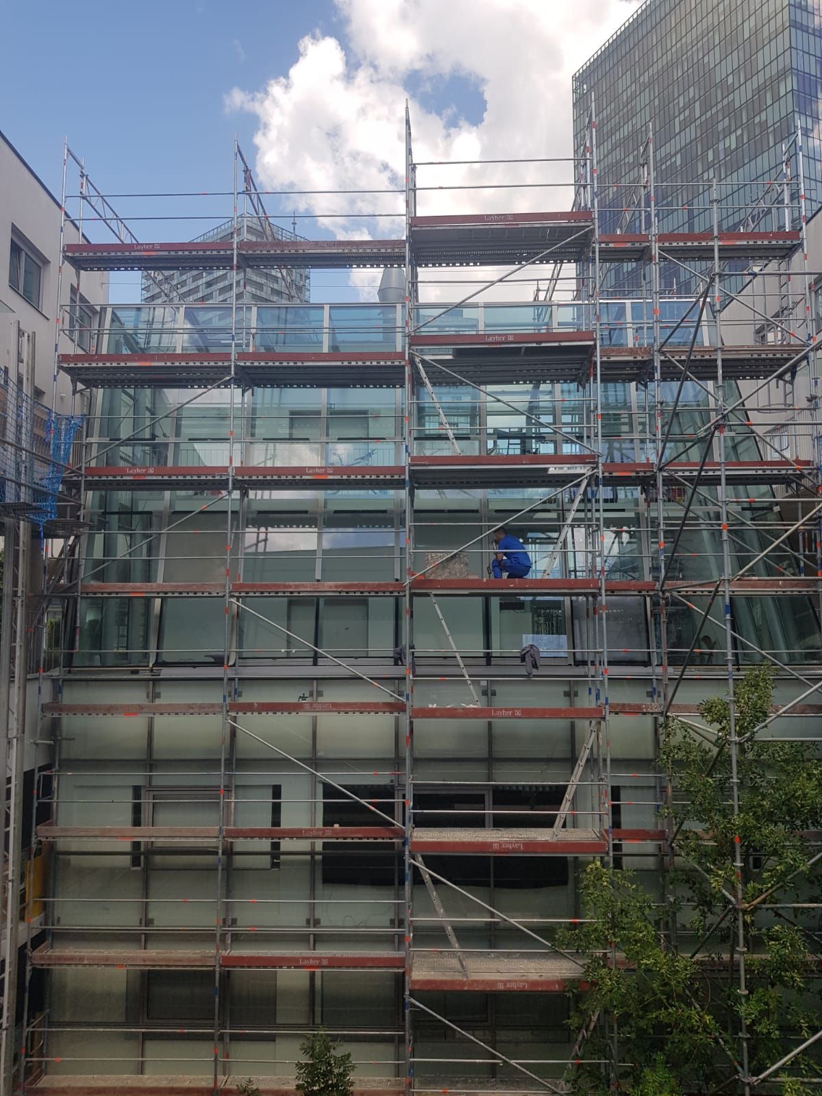 Montageprojekt: Hertha Firnberg Straße 7 - Wien