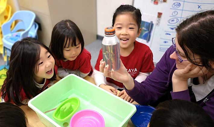 Preschool students using science