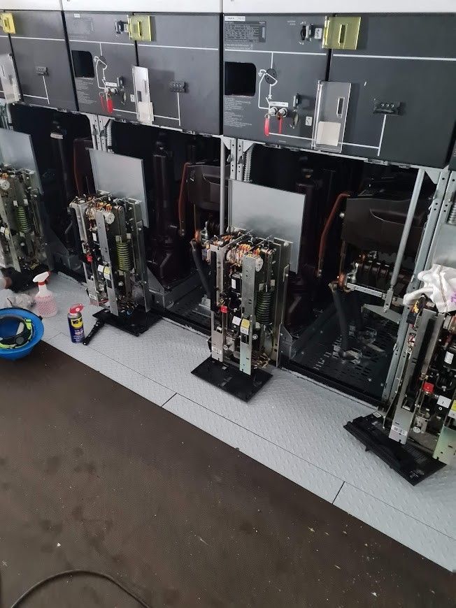  INSTALACION Y MANTENIMIENTO ELÉCTRICO DEL CENTRO S DE RL DE CV