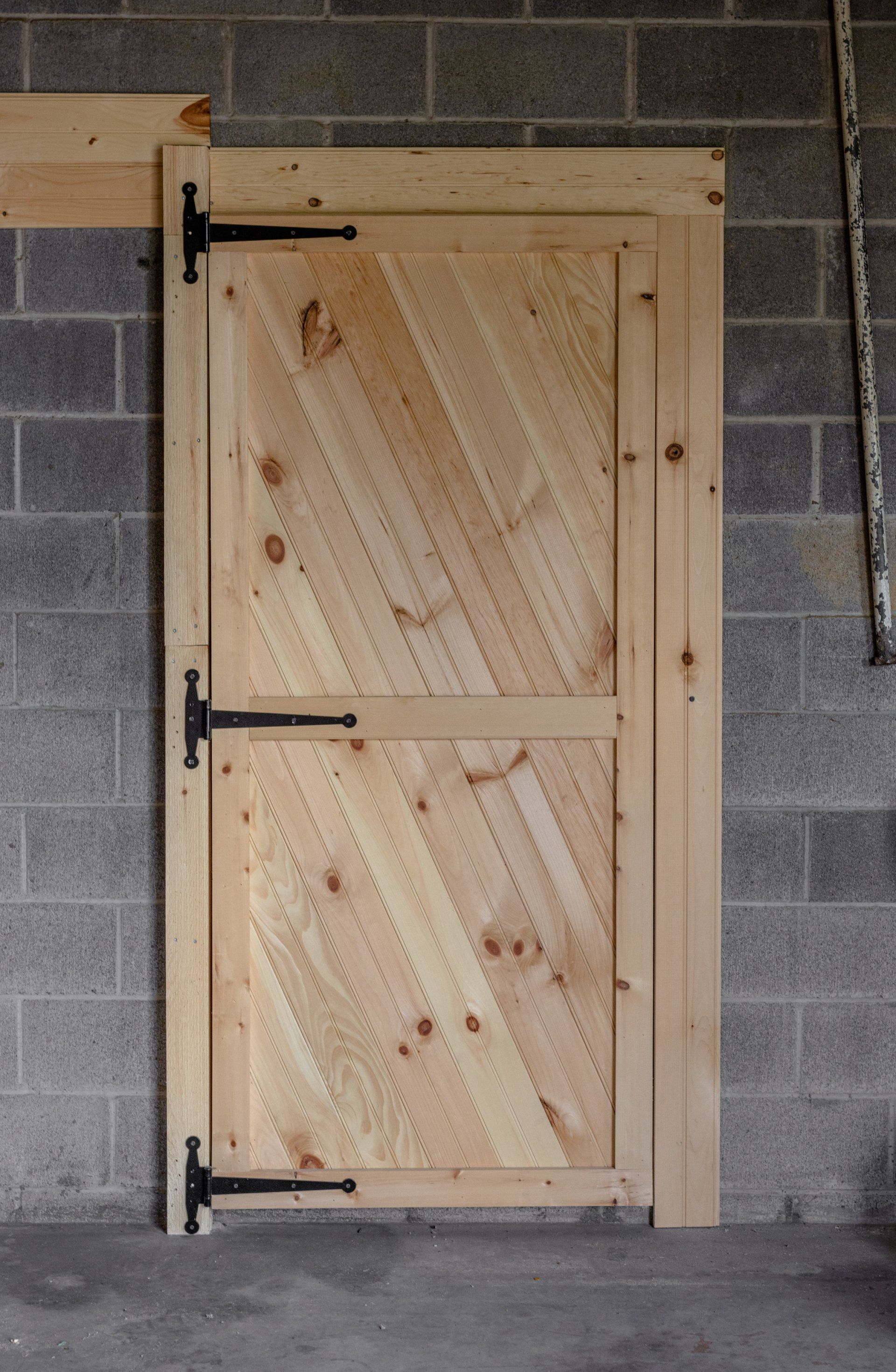 The best custom pine swinging  barn door in Delaware