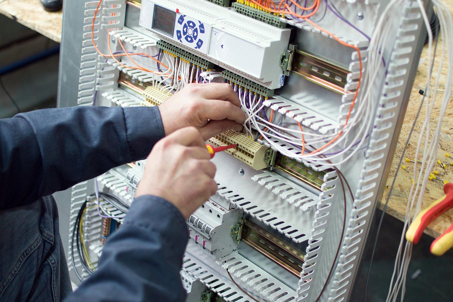 riparazione impianto elettrico