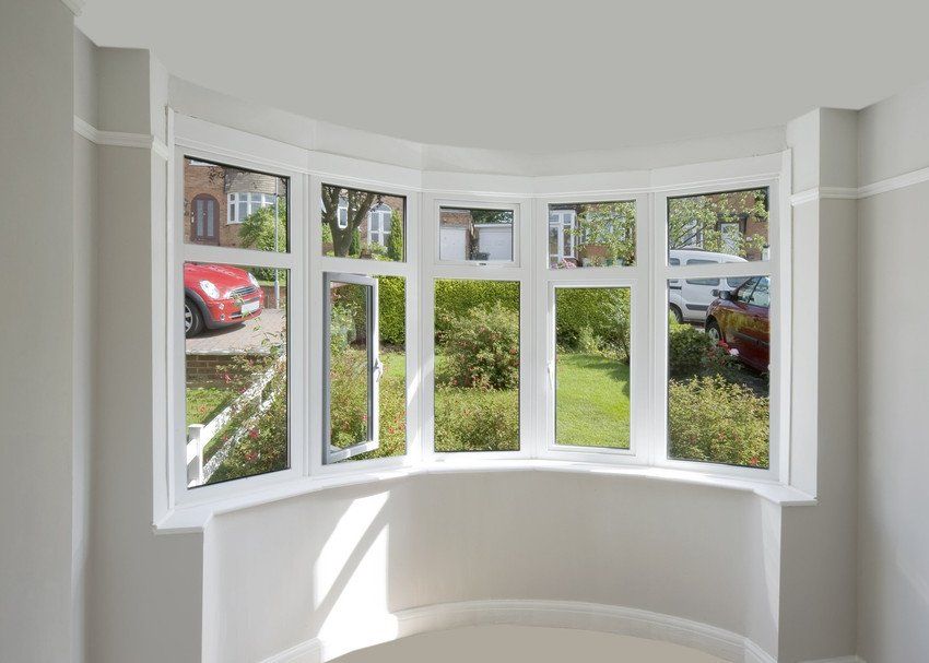 Bow and bay windows in a conservatory
