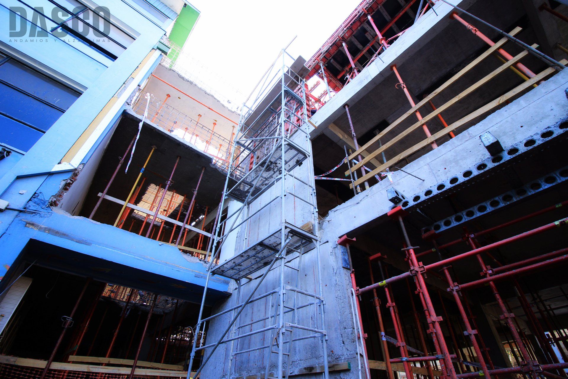 Andamios tipo Euro instalados en proyecto UTEM