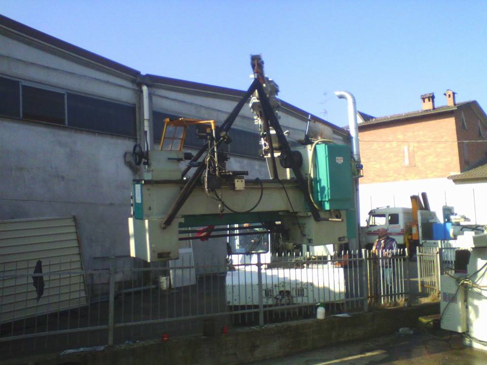 mezzi per traslochi aziende