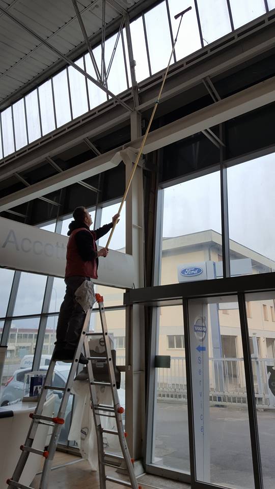 pulizia vetri interni