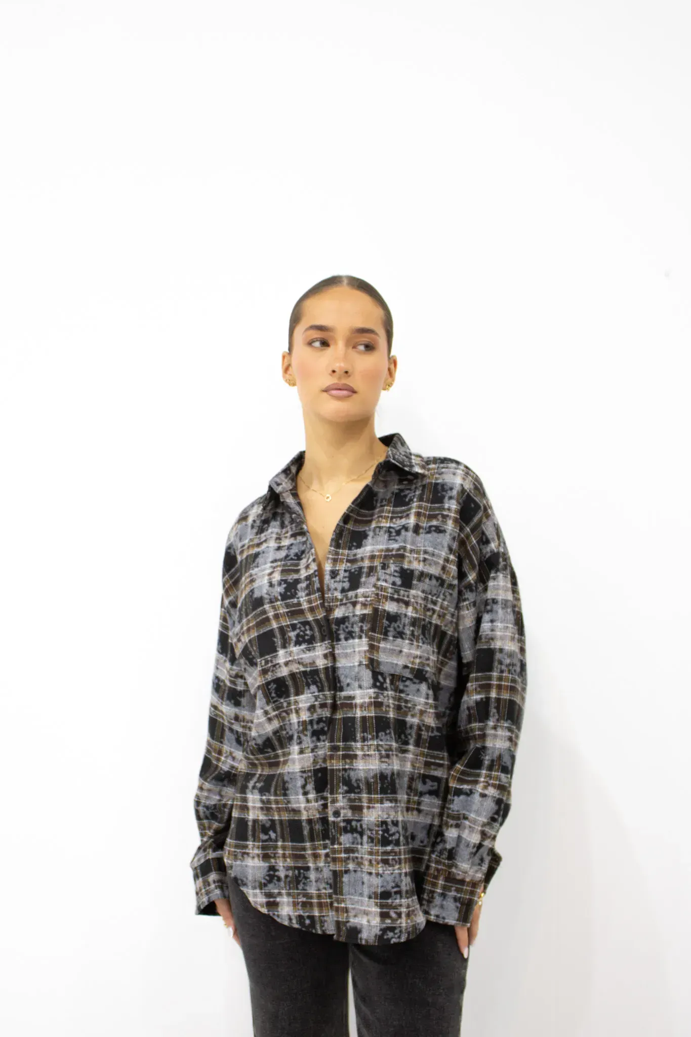 VIENNA BLOUSE BLACK 
One size 
Materials: 100%polyester