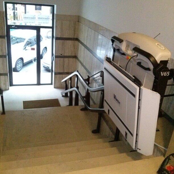 Installazione di servoscale per disabili