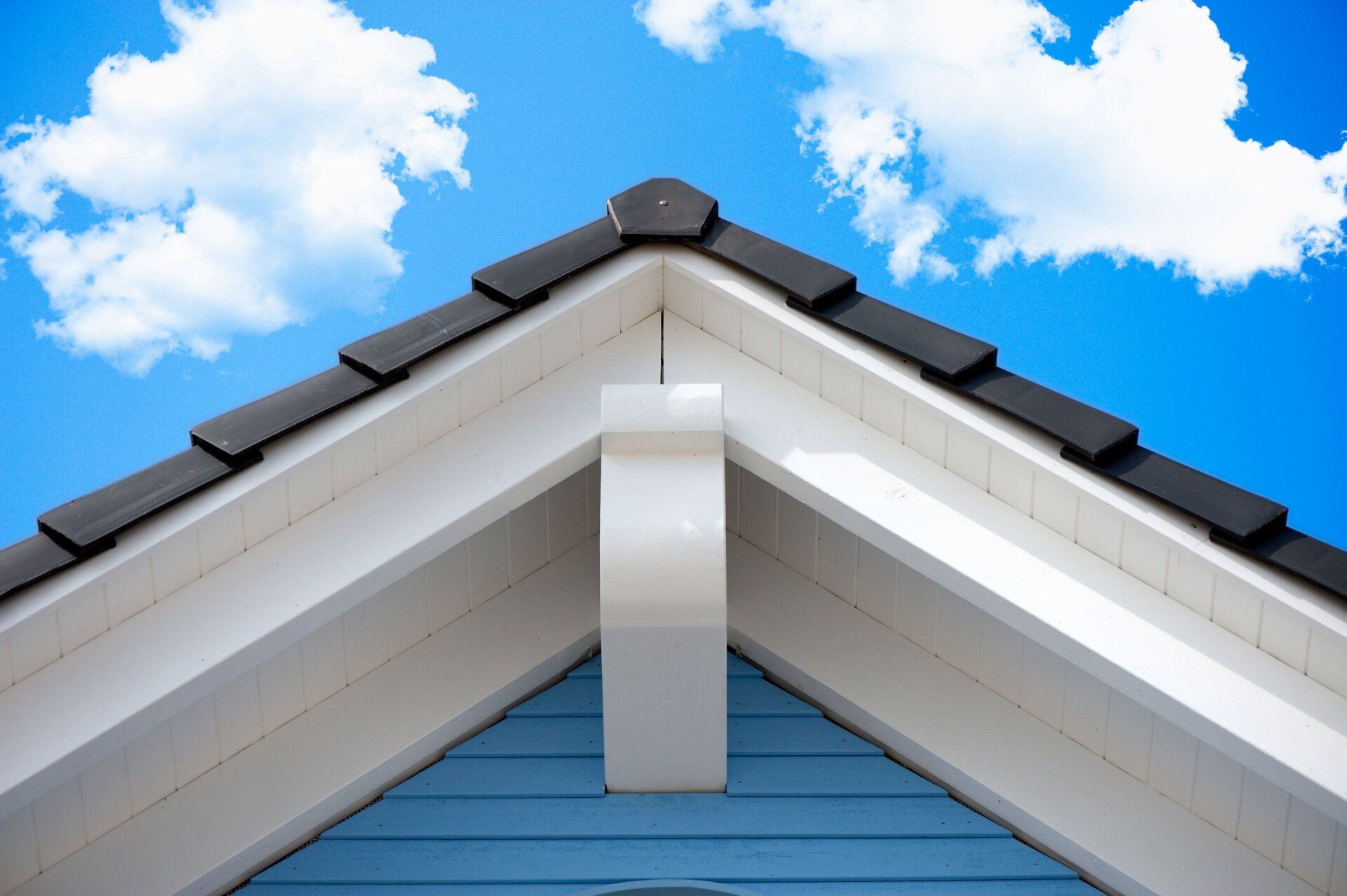 View of soffit of a house — Lexington, KY — Handy Manny’s