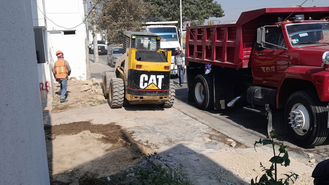 RST MAQUINARIA Y RETIRO DE ESCOMBROS 