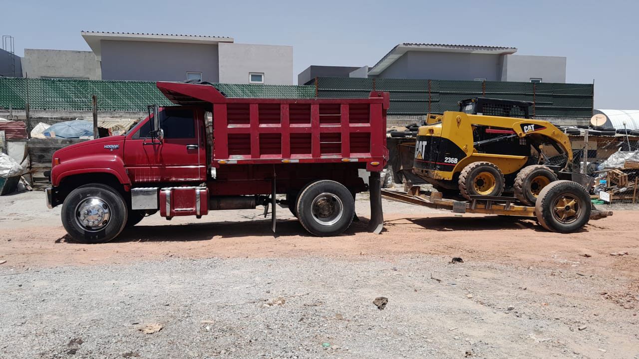 RST MAQUINARIA Y RETIRO DE ESCOMBROS 