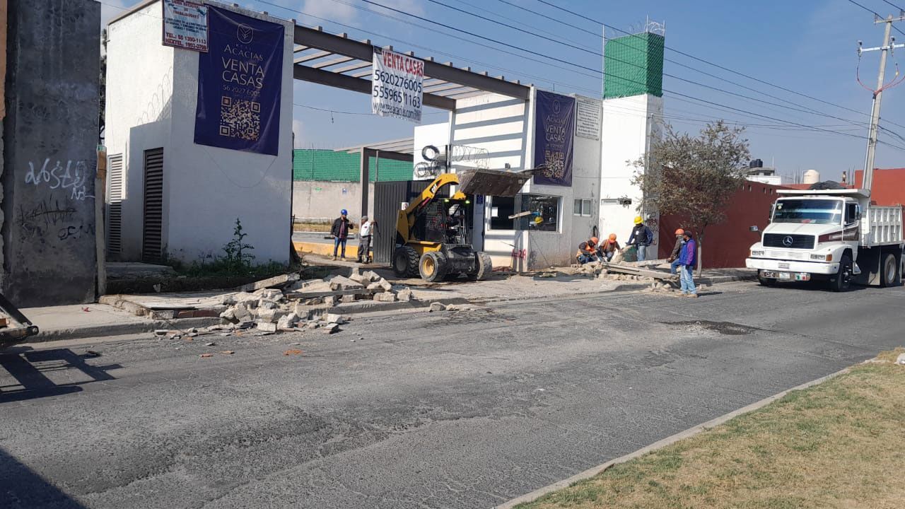 RST MAQUINARIA Y RETIRO DE ESCOMBROS 