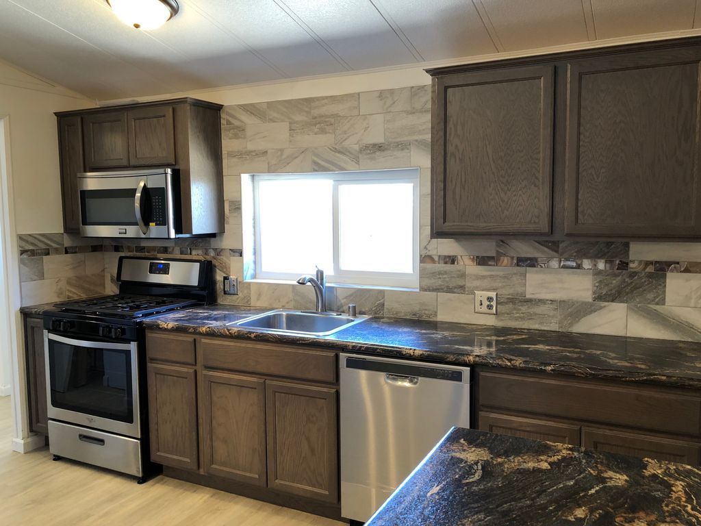 Elegant Design of Countertop in Kitchen — Carson City, NV — The Top Shop