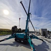 Maeda Mini  Crawler Crane