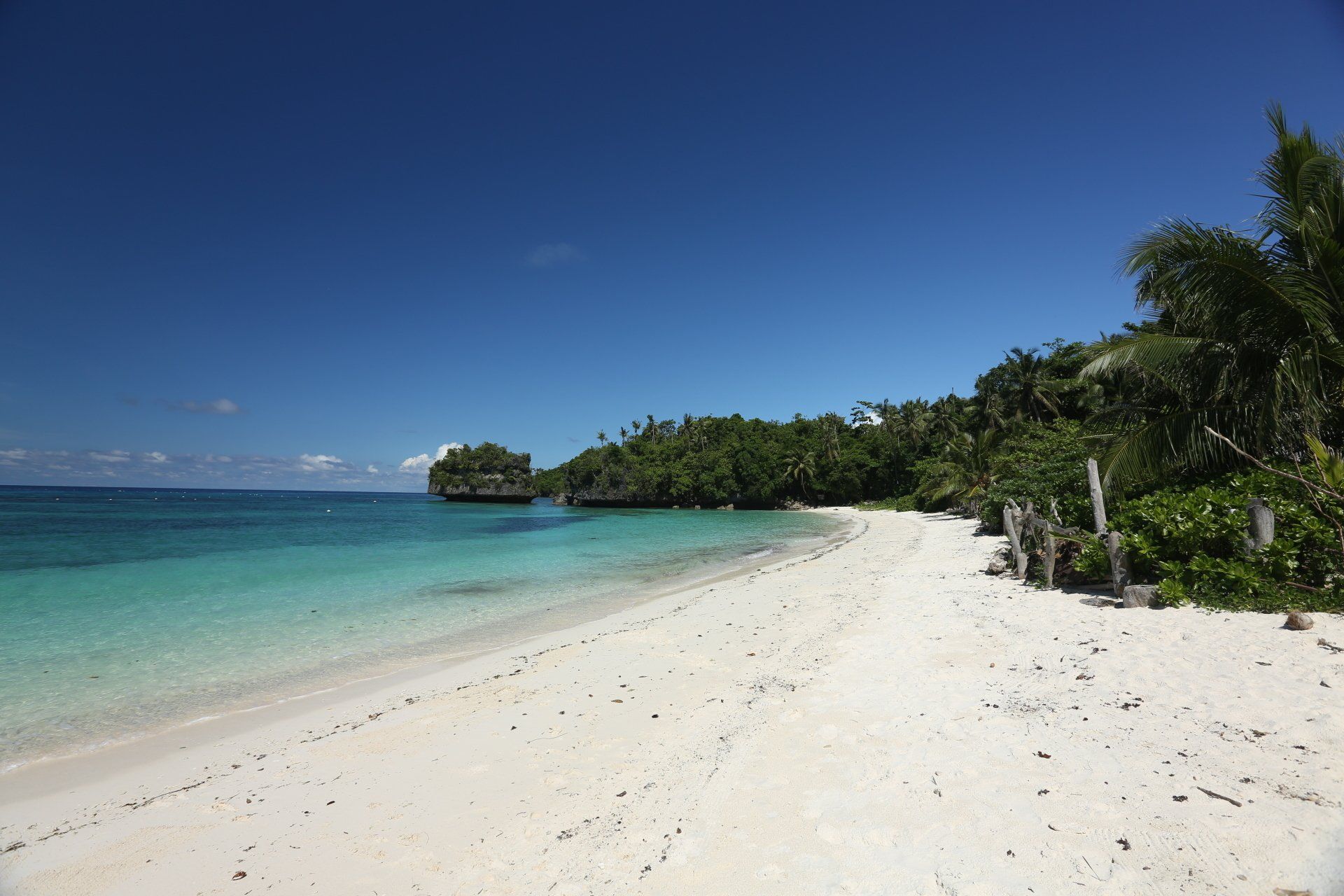 Amun Ini’s pristine white-sand beach and turquoise water in Anda Bohol.