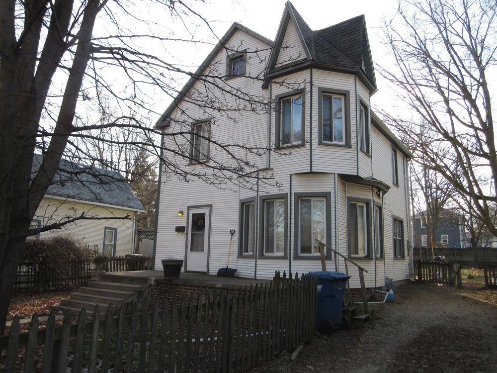 309 W Vine — Champaign, JL — Renewal Development Inc