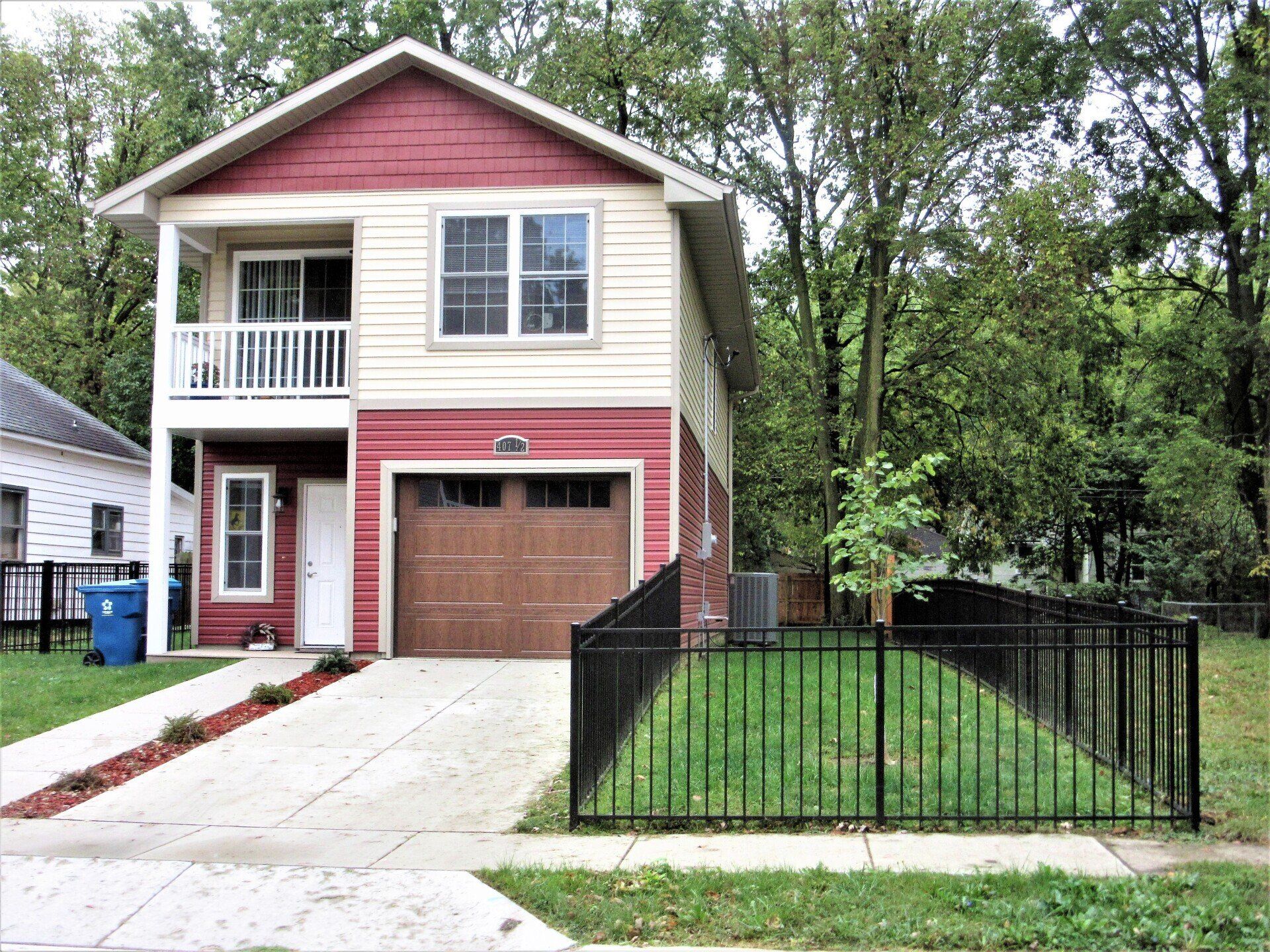 407 and a half W Maple — Champaign, JL — Renewal Development Inc