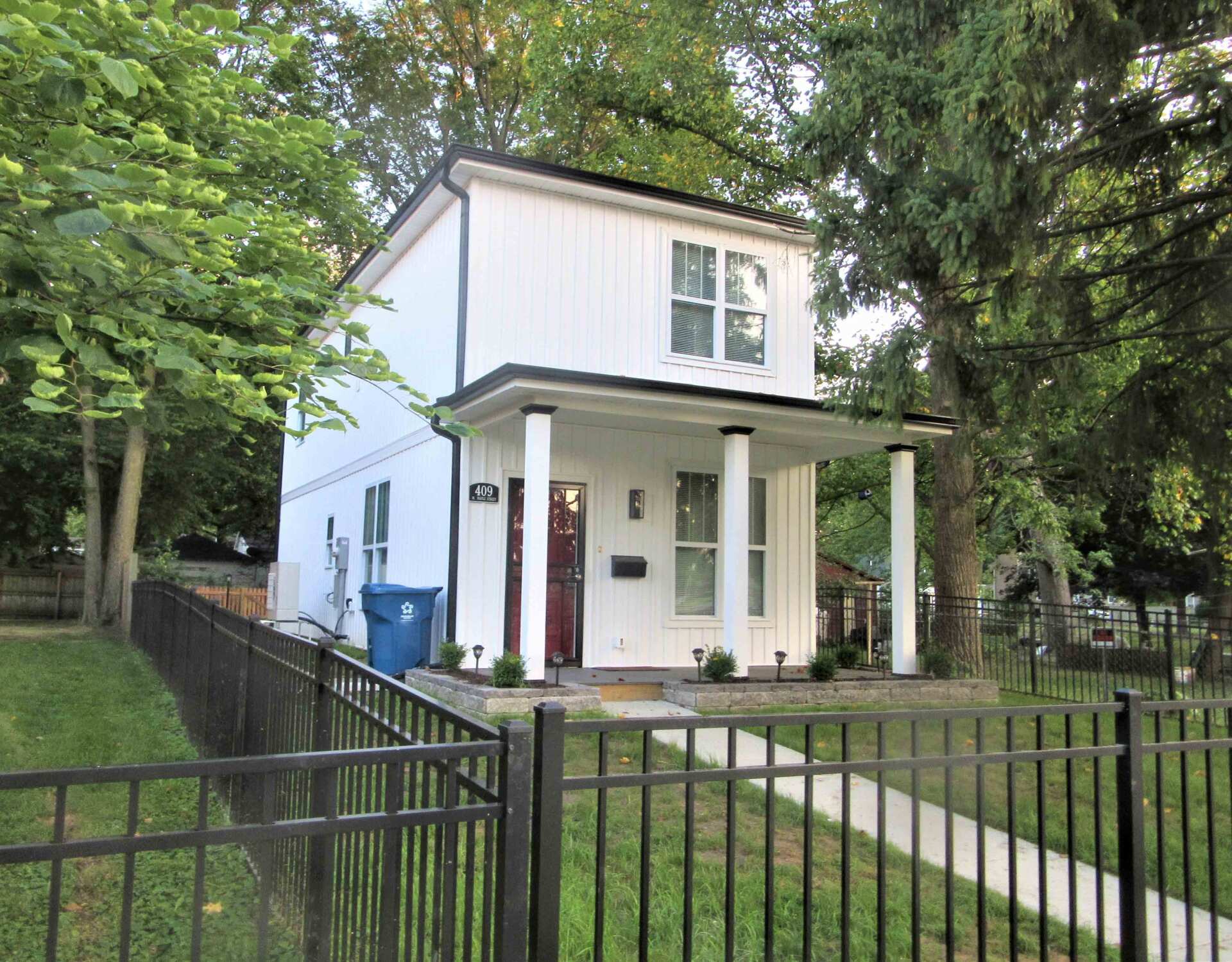 409 W Maple — Champaign, JL — Renewal Development Inc