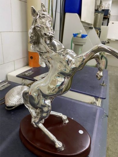 Cavallo in argento