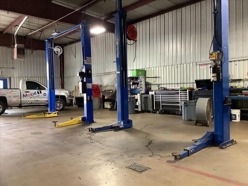 Our Garage in Elgin, IL - Charlie Car Care & Lube