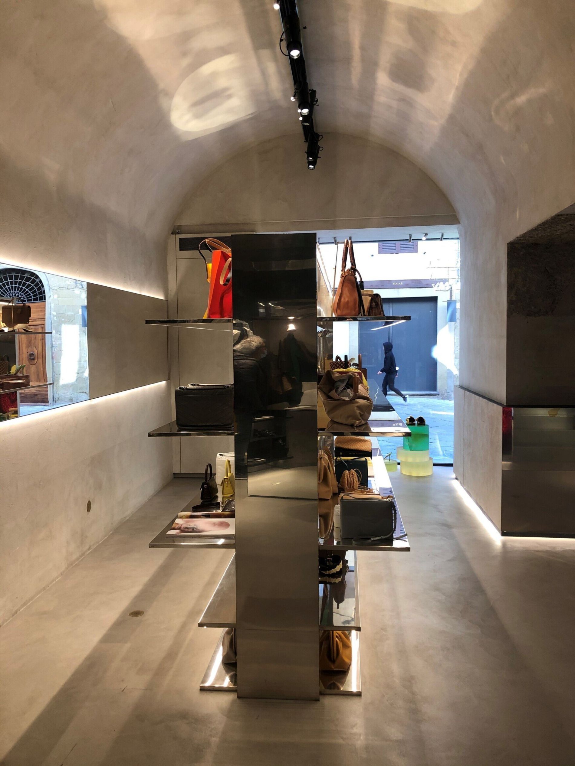 aspirazione di un negozio di abbigliamento