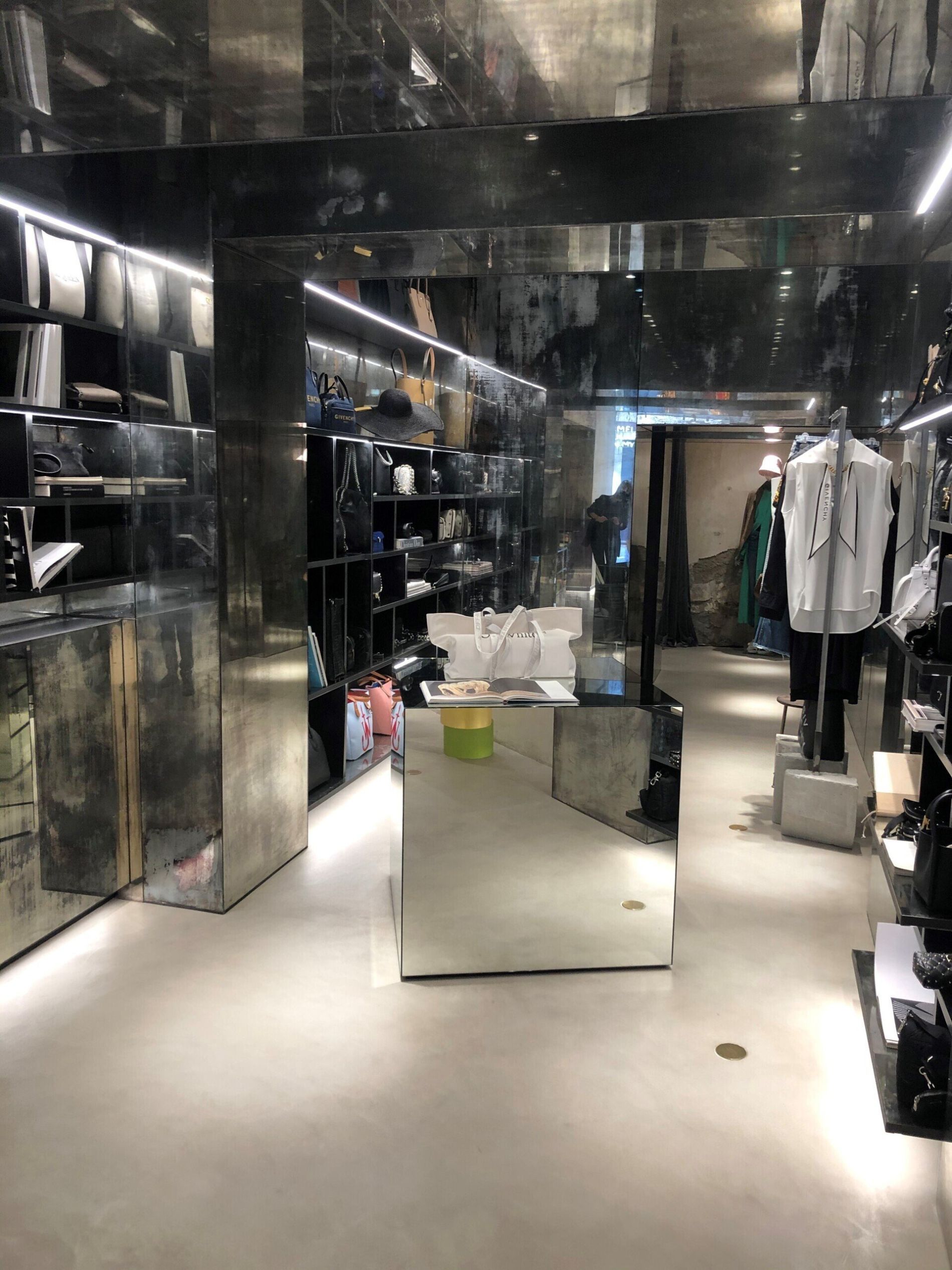 ristrutturazione di un punto vendita