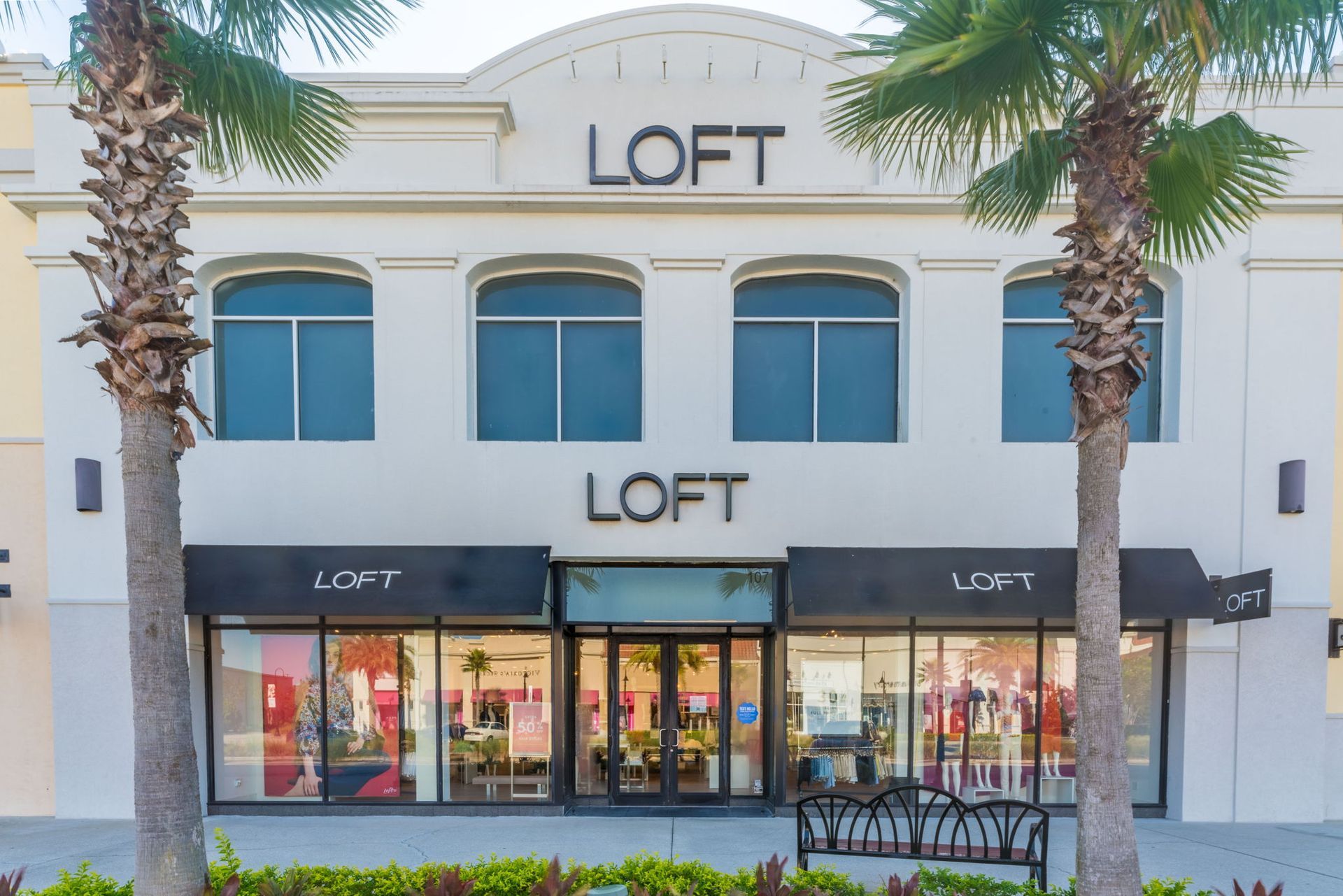 St. Johns Town Center Loft Store Front View — Jacksonville, FL — Hatchett Electrical Contracting