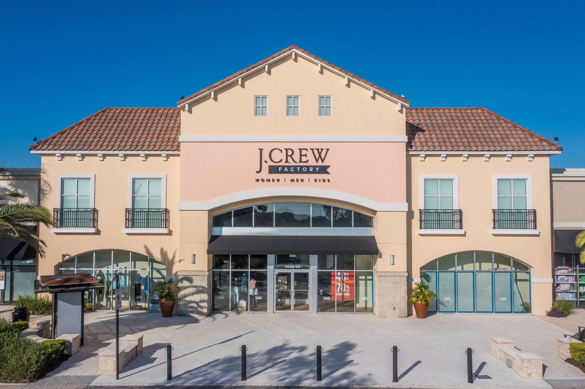 St. Johns Town Center J-Crew Store Front View — Jacksonville, FL — Hatchett Electrical Contracting